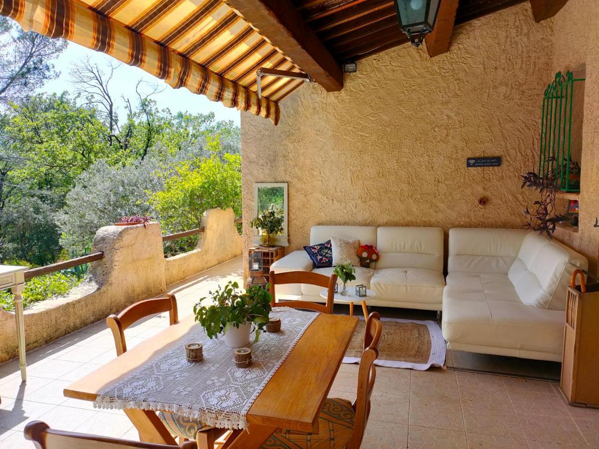 Villa Les Chariotins Draguignan Exterior foto